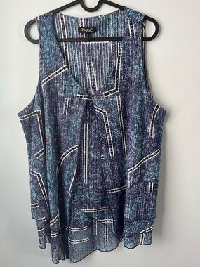 Papa Vancouver Blue & White Patterned Sleeveless Lightweight Layered Top Size L